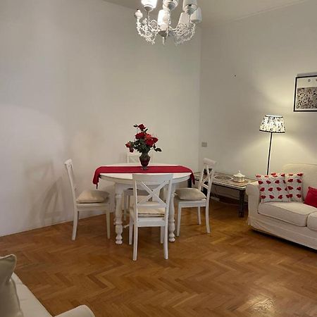 Elegant Apt-Typical Roman Palazzina Pz Alessandria מראה חיצוני תמונה