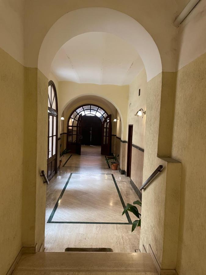 Elegant Apt-Typical Roman Palazzina Pz Alessandria מראה חיצוני תמונה