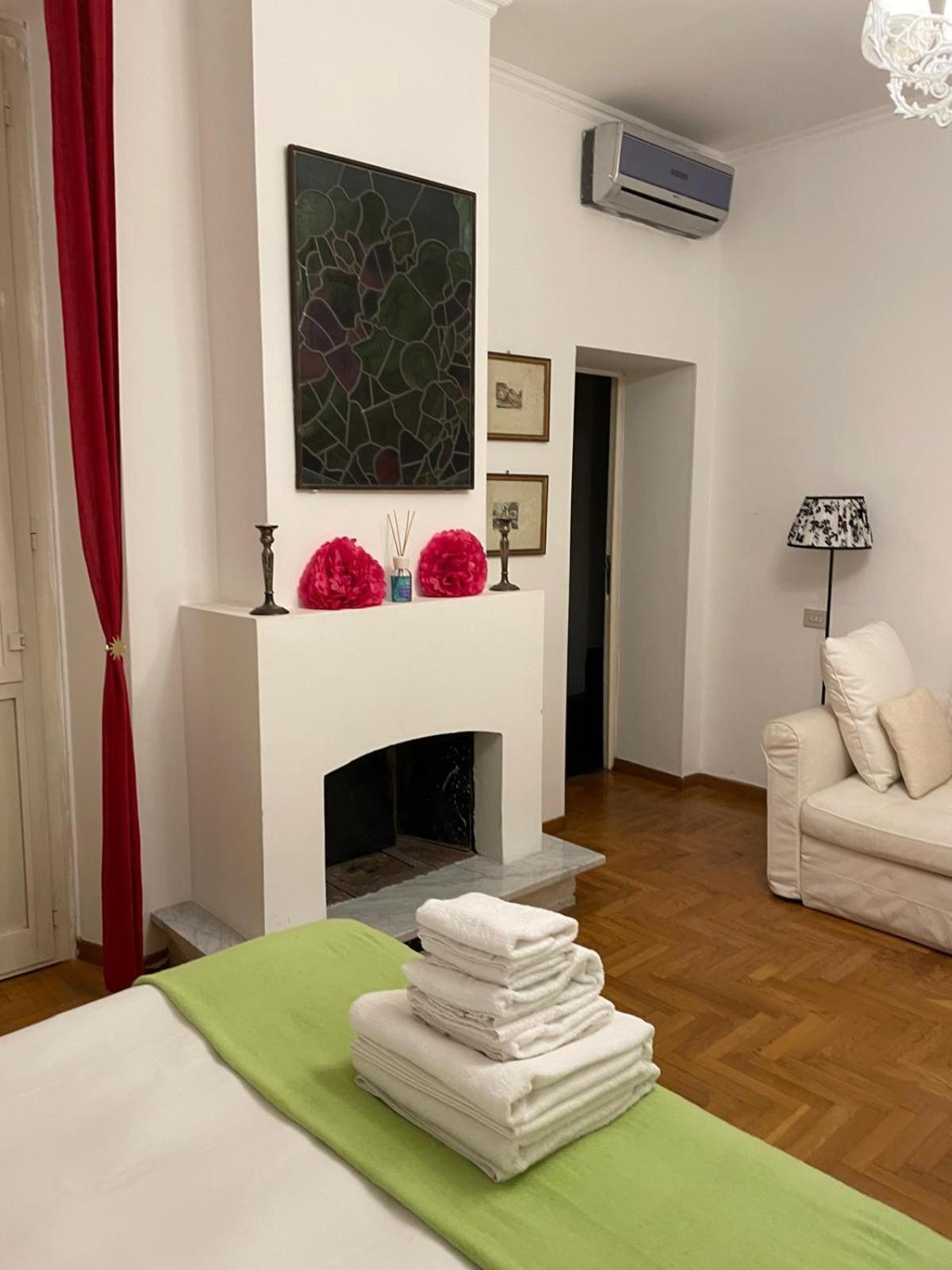 Elegant Apt-Typical Roman Palazzina Pz Alessandria מראה חיצוני תמונה
